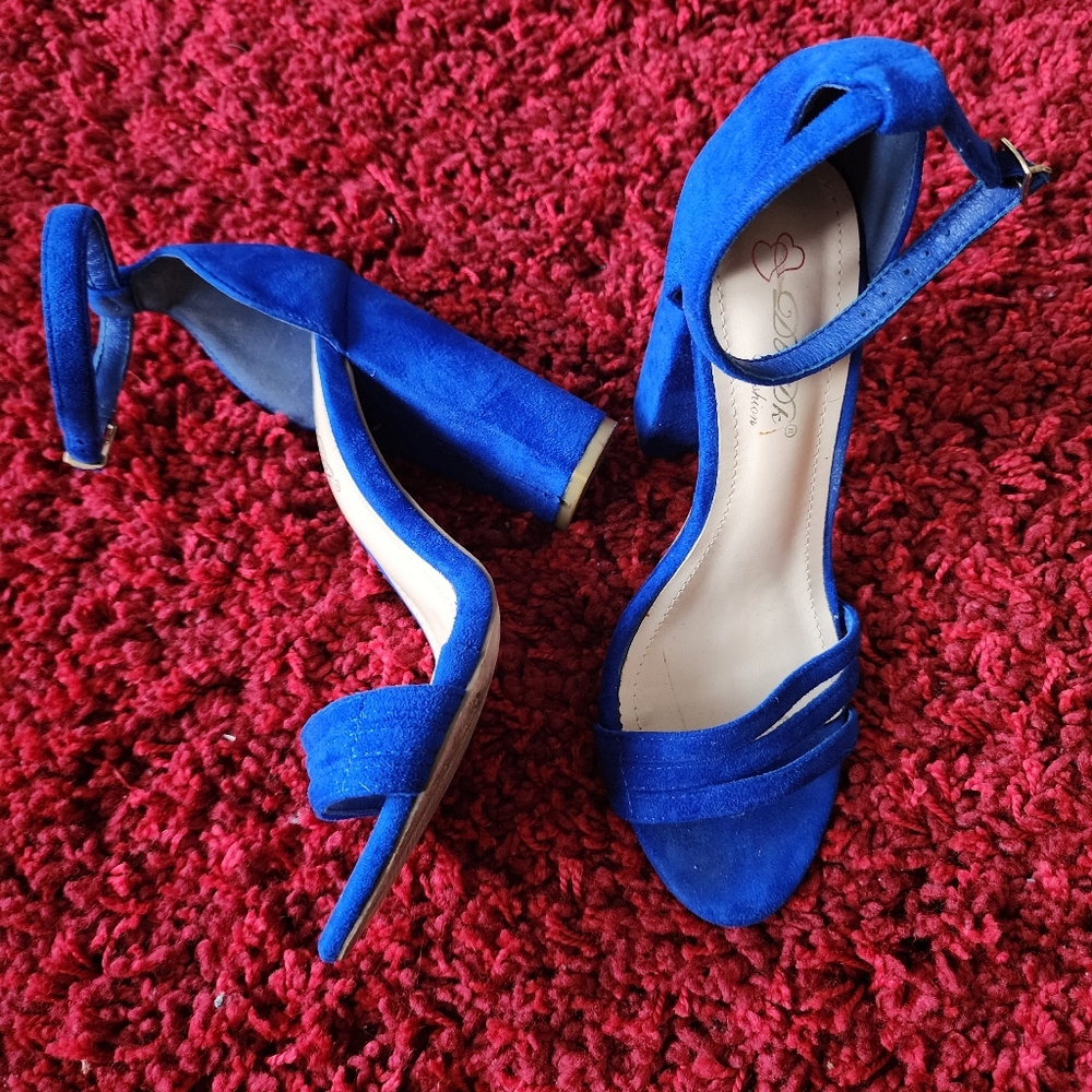 🫐 BLOCK HEELS